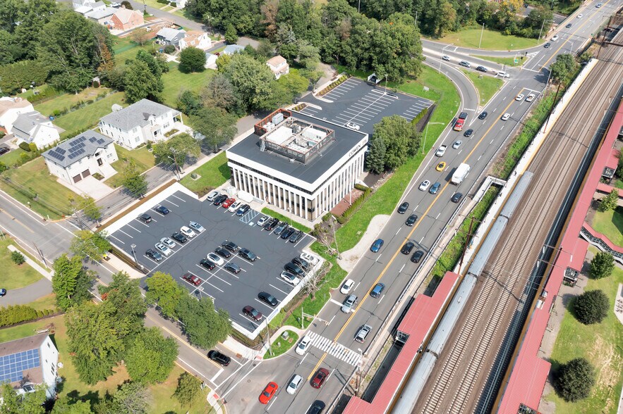 More Photos Of 75 Lincoln Hwy, Iselin Medical For Lease