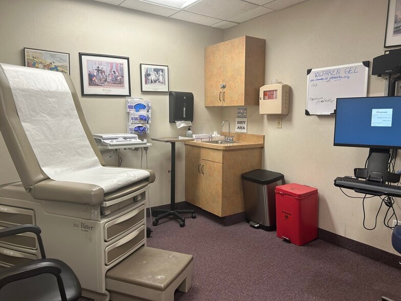 More Photos Of 312 Belleville Tpke, North Arlington Medical For Sale