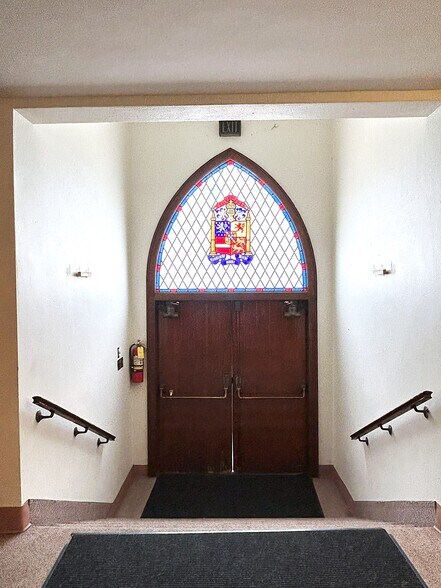 More Photos Of 1900 Oak Park Ave, Berwyn Religious Facility For Sale