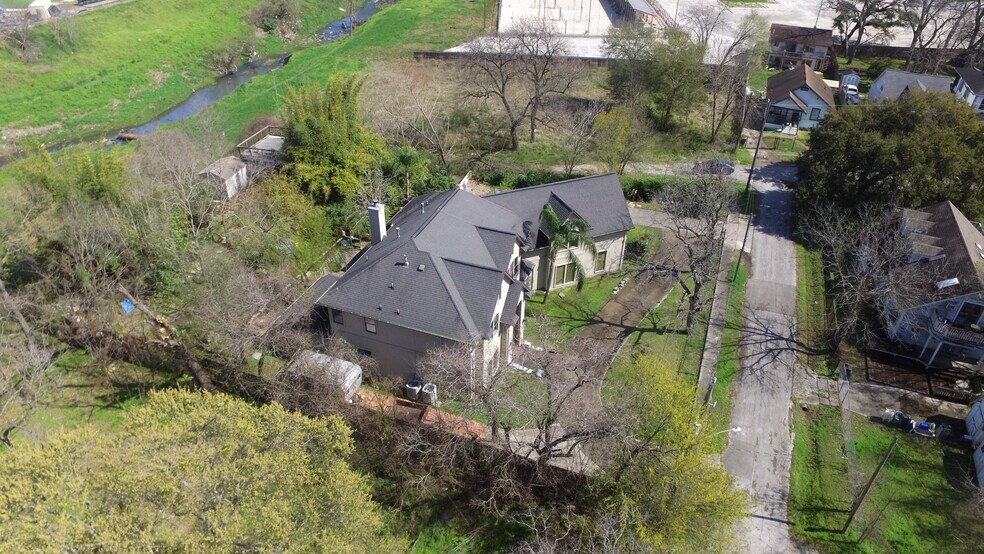 More Photos Of 315 Embry St, Houston Loft Creative Space For Sale