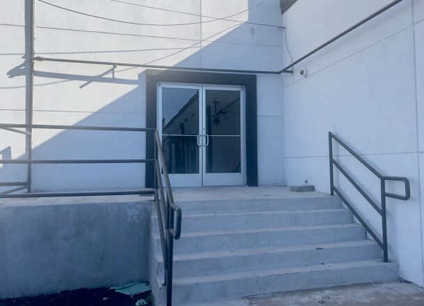 Primary Photo Of 11618 Harry Hines Blvd, Dallas Showroom For Lease