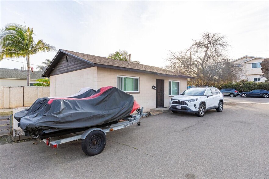More Photos Of 1129-1139 Georgia St, Imperial Beach Apartments For Sale
