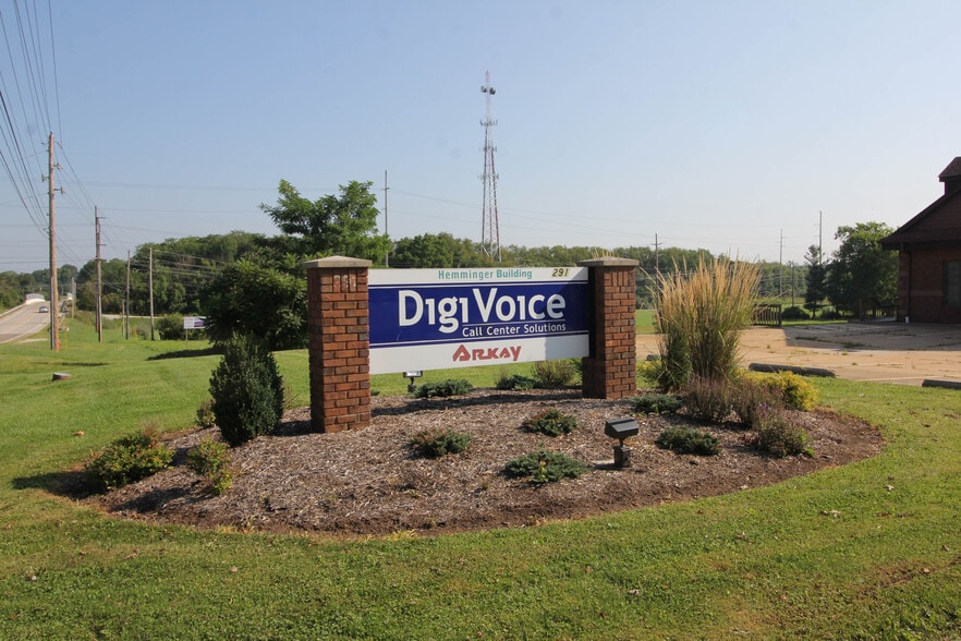 More Photos Of 291 N Cleveland Massillon Rd, Akron Medical For Sale