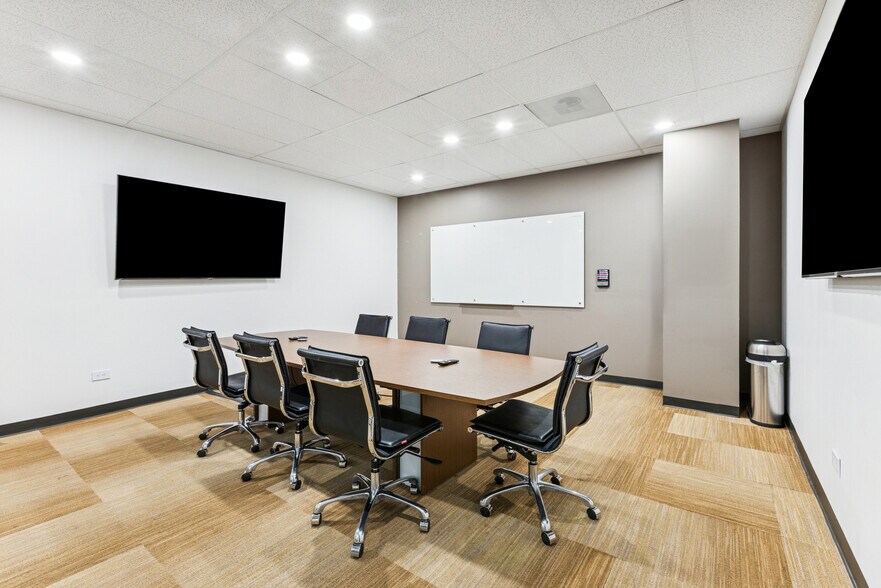 More Photos Of 2821 S Parker Rd, Aurora Office For Lease