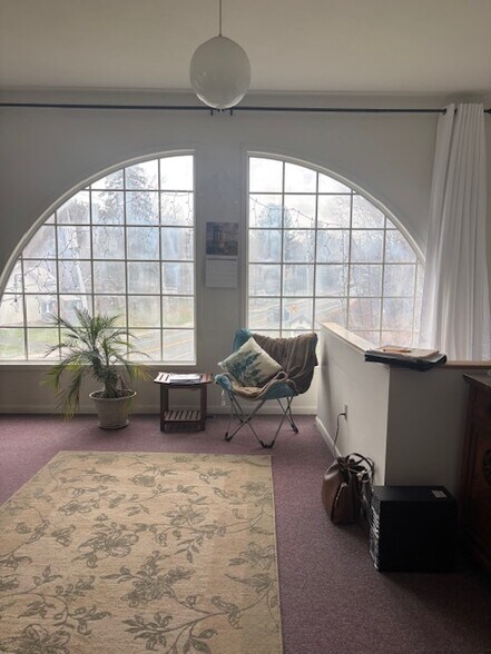 More Photos Of 4583 North St, Jamesville Loft Creative Space For Sale