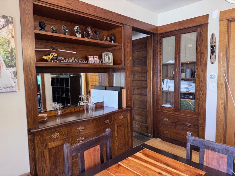 More Photos Of 2409 S Lyndale Ave, Minneapolis Multifamily For Sale