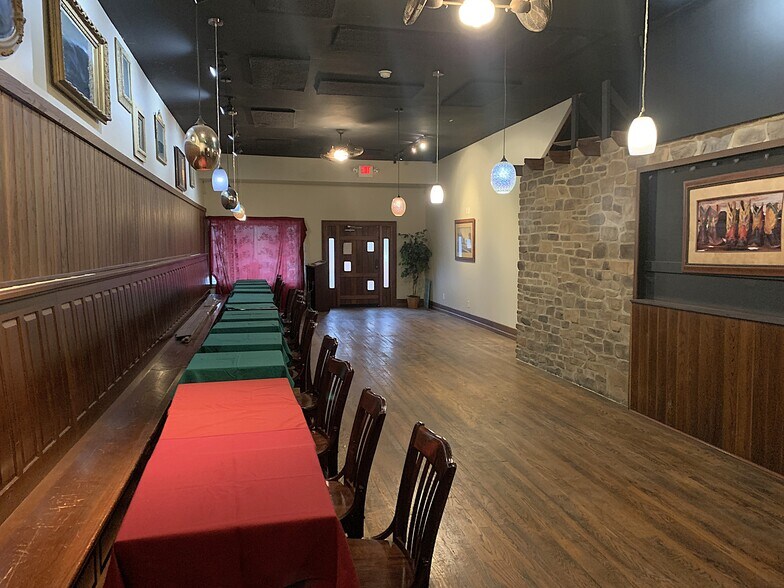 More Photos Of 233 Market St, Lewisburg General Retail For Sale