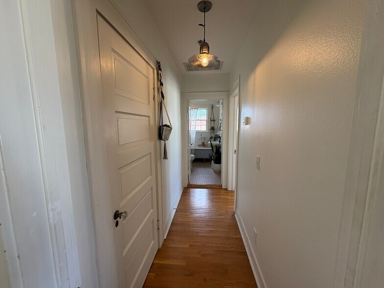 More Photos Of 106 S Church St, McKinney Loft Creative Space For Lease
