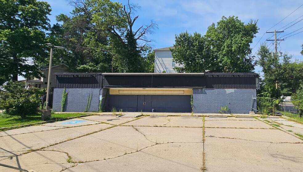 More Photos Of 1927 Rhode Island Ave NE, Washington Freestanding For Sale