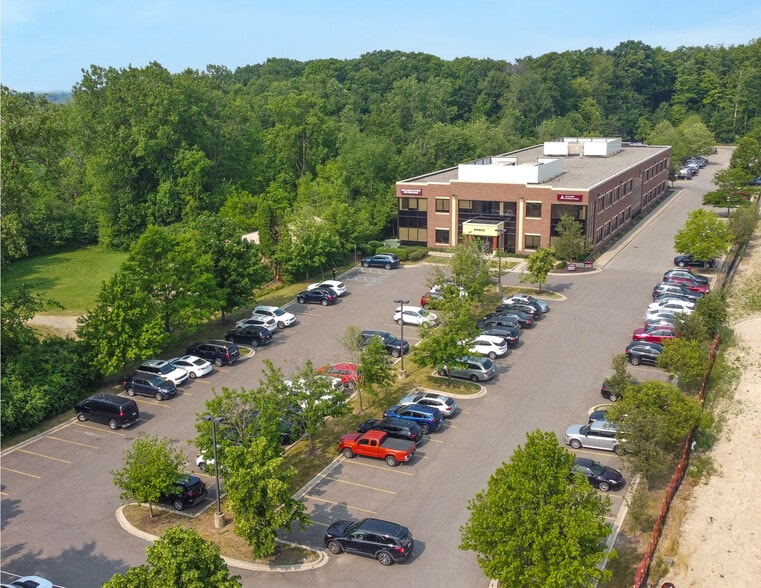 More Photos Of 28455 Haggerty Rd, Novi Medical For Lease