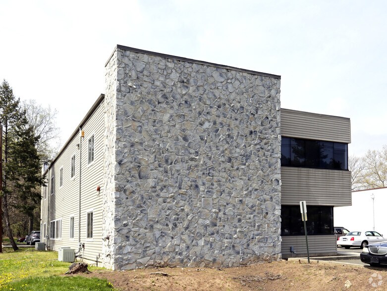 More Photos Of 1044 US Highway 22 W, Mountainside Medical For Sale
