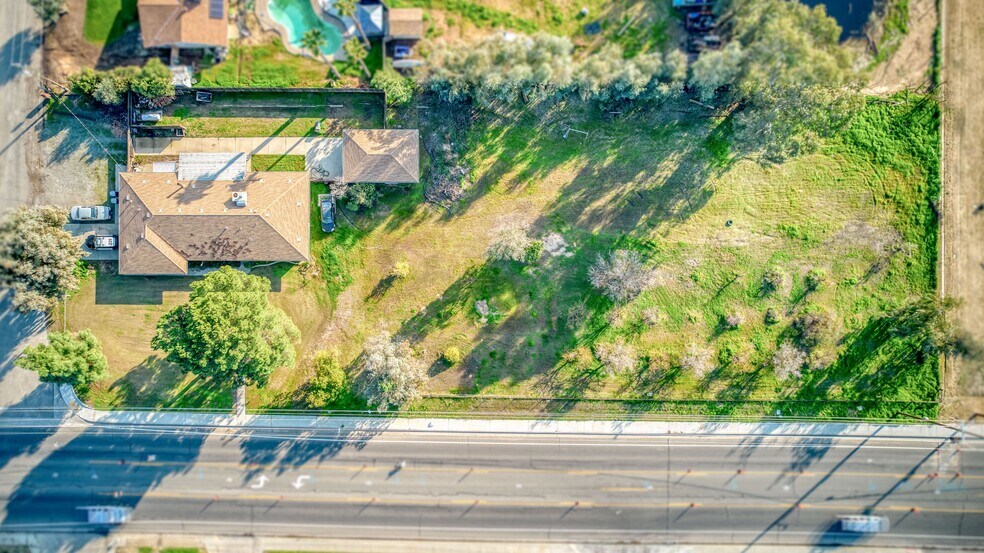 More Photos Of 37366 Avenue 12, Madera Land For Sale