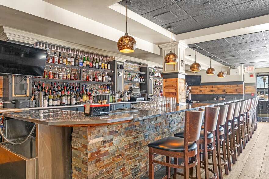 More Photos Of 2099 Post Rd, Warwick Restaurant For Sale