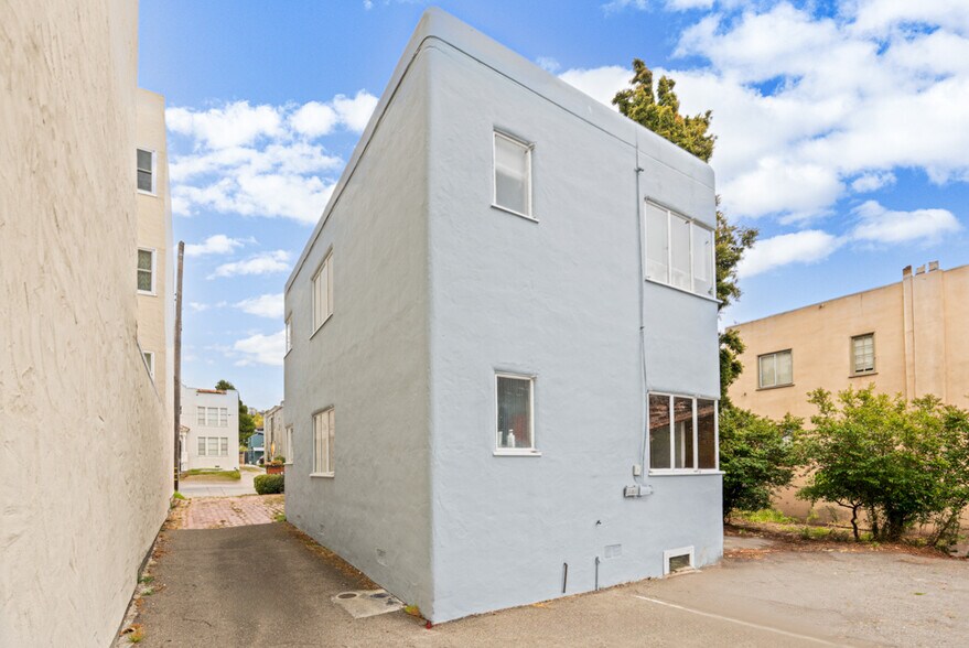 More Photos Of 1682 Oxford St, Berkeley Apartments For Sale