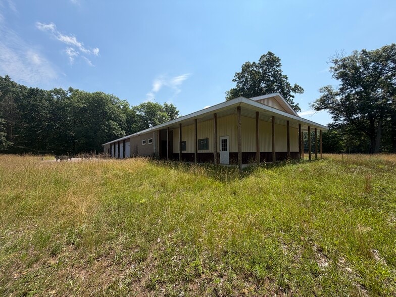 More Photos Of 52 Nestle Dr, Fulton Lodge Meeting Hall For Sale