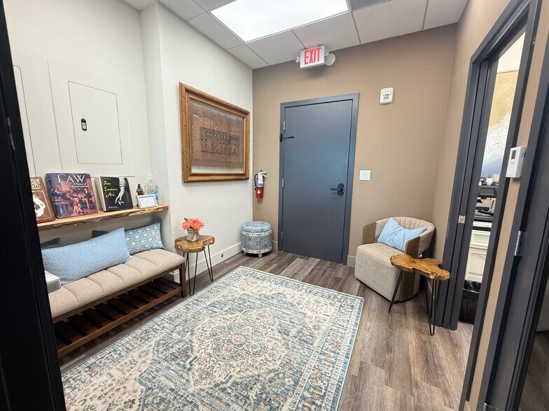 More Photos Of 8950 SW 74th Ct, Miami Office For Lease