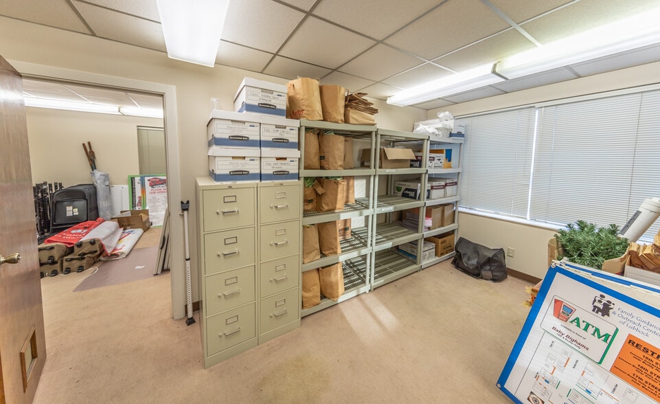 More Photos Of 5 Briercroft Office Park, Lubbock Office For Sale