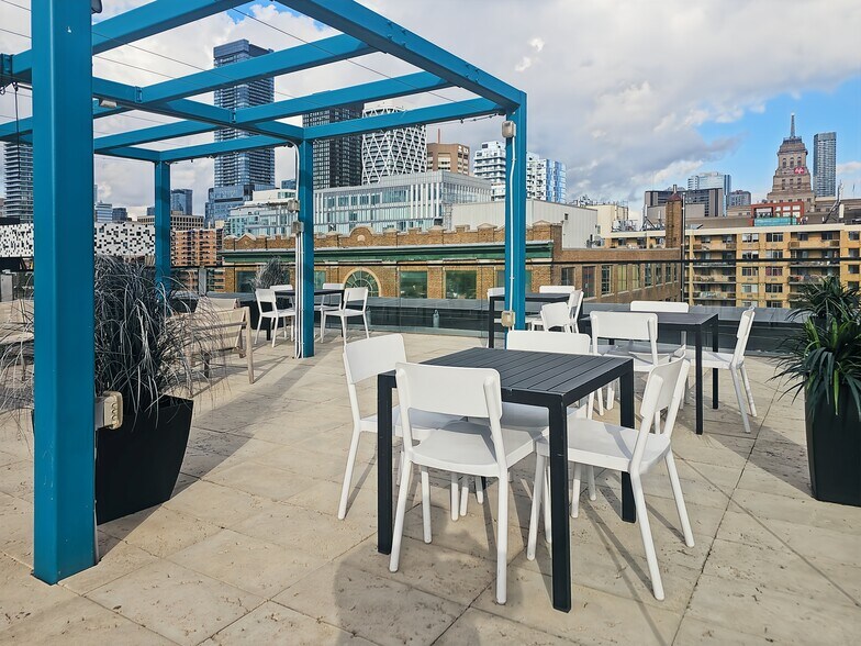 More Photos Of 180 John St, Toronto Coworking Space