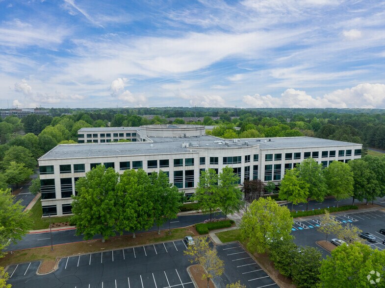 More Photos Of 13560 Morris Rd, Alpharetta Office For Lease