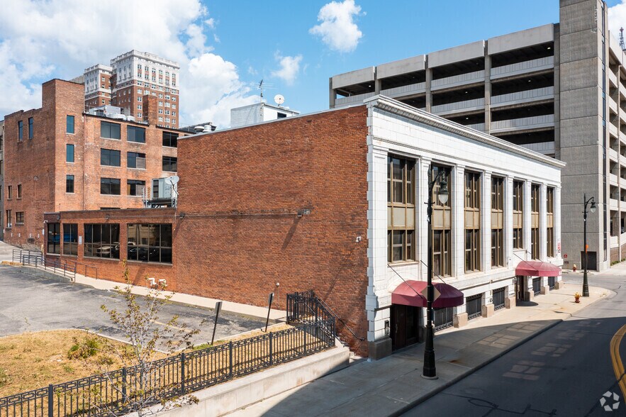 More Photos Of 610 W Congress St, Detroit Loft Creative Space For Sale