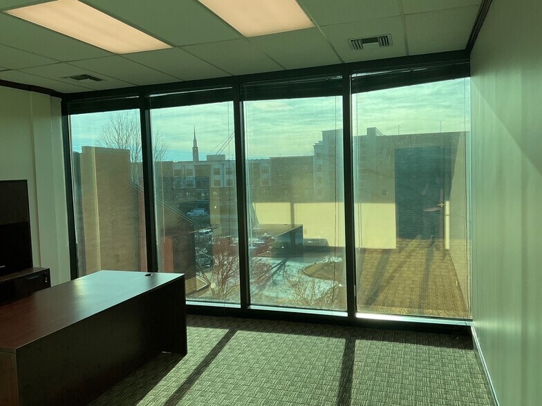 More Photos Of 303 Williams Ave SW, Huntsville Office For Lease