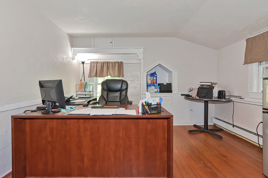 More Photos Of 159 Hartford Ave E, Mendon Office Residential For Sale