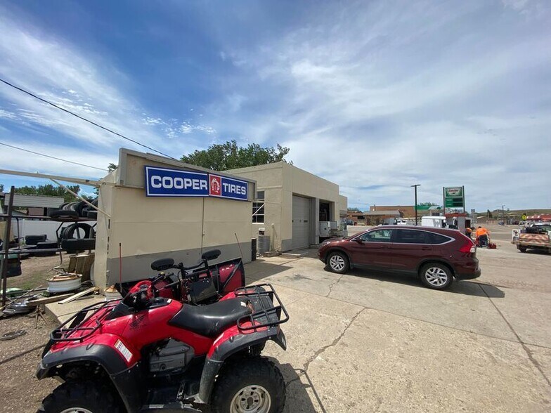 More Photos Of 4 6th St, Culbertson Auto Repair For Sale
