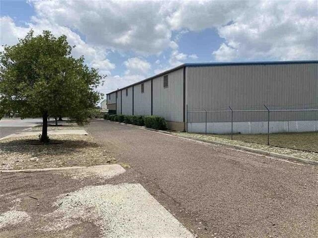 More Photos Of 14202 Atlanta Dr, Laredo Warehouse For Lease