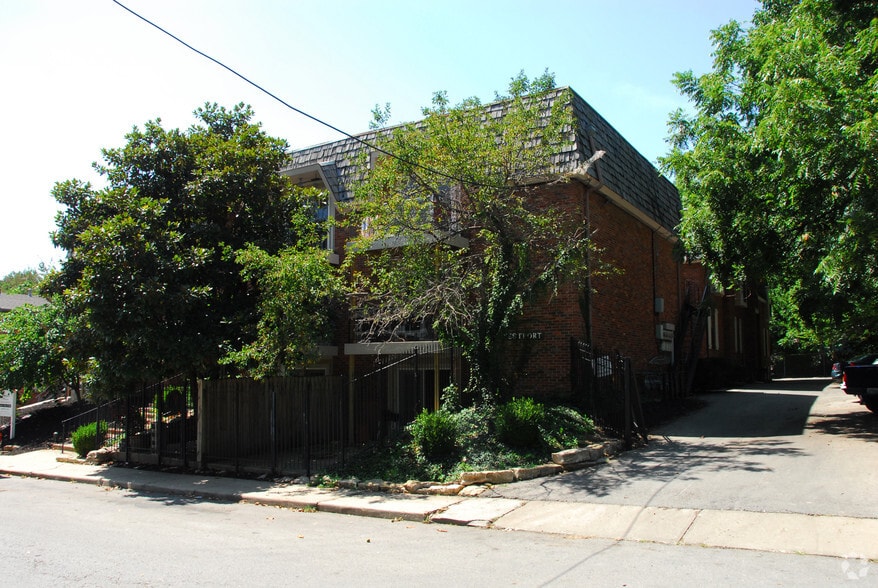 More Photos Of 4030-4038 Clark Ave, Kansas City Apartments For Sale