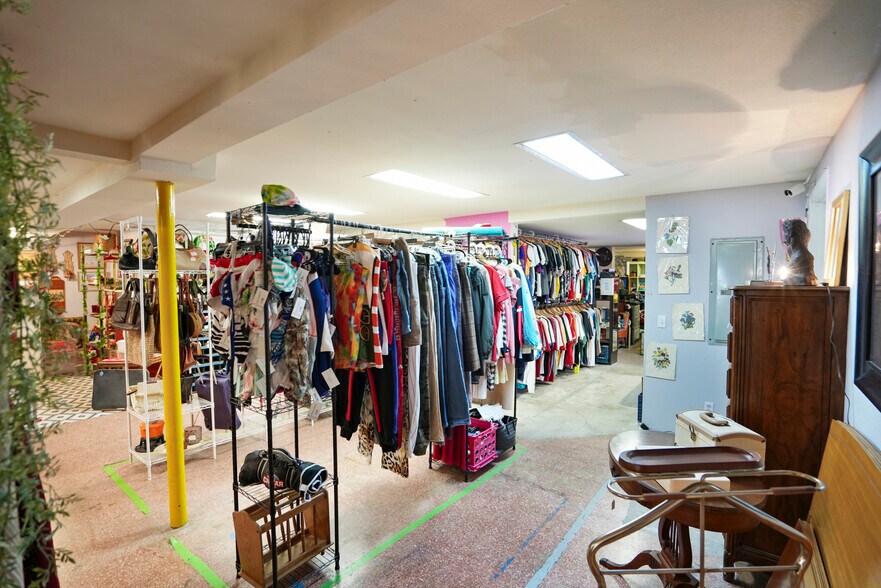 More Photos Of 727-743 Pine Ave, Long Beach Storefront For Sale