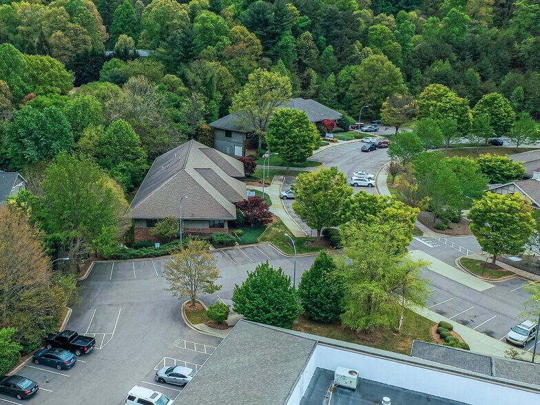 More Photos Of 900A Centrepark Dr, Asheville Medical For Sale