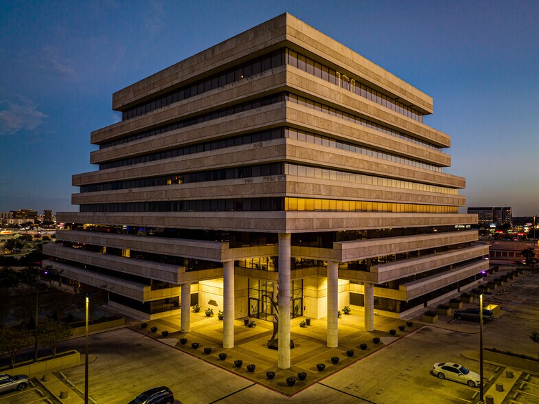 More Photos Of 601 NW Loop 410, San Antonio Office For Lease