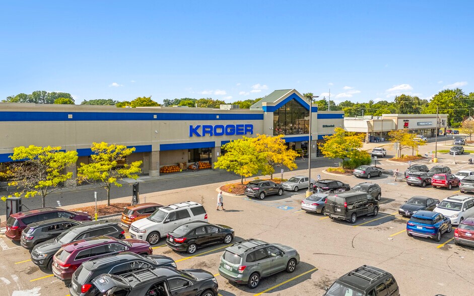 Primary Photo Of 31451 Cherry Hill Rd, Westland General Retail For Lease