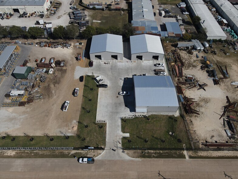 More Photos Of 510 Jealouse Way, Cedar Hill Distribution For Lease