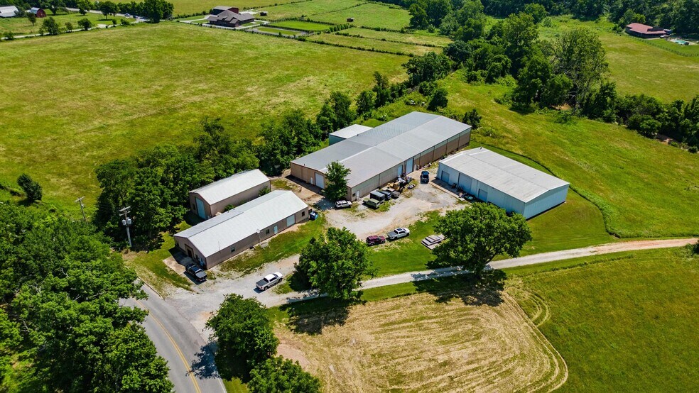 More Photos Of 12182 Peach Orchard Rd, Bentonville Warehouse For Sale