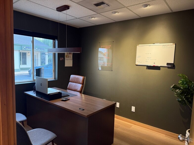 More Photos Of 1364 Airport Rd, Kalispell Office For Lease