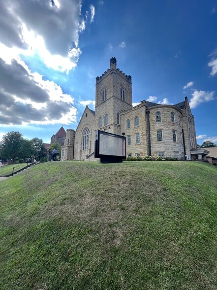 Primary Photo Of 486 S Graham St, Pittsburgh Religious Facility For Sale