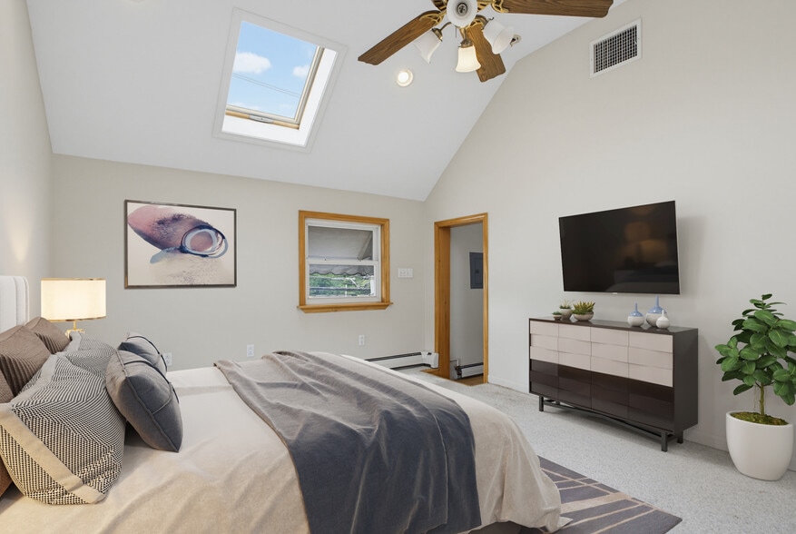 More Photos Of 113 Summer St, Lunenburg Restaurant For Sale