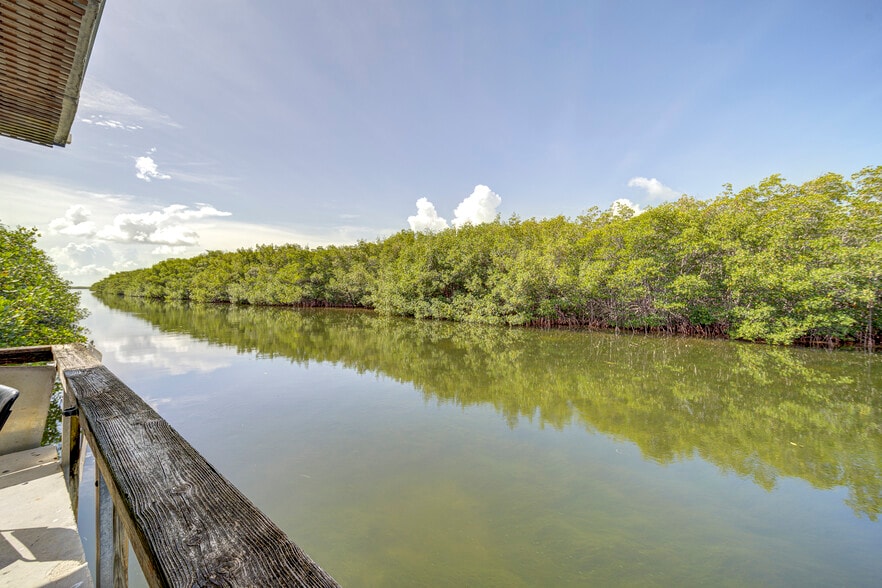 More Photos Of 58000 Card Sound Rd, Key Largo Restaurant For Sale