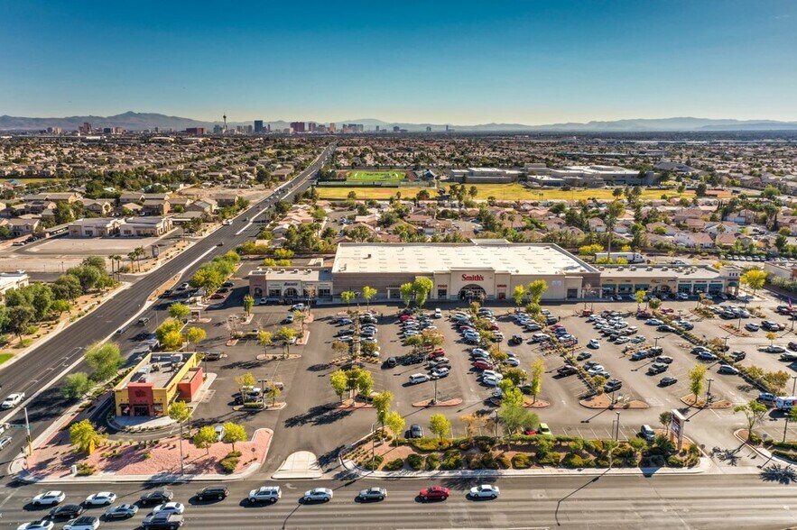 More Photos Of 2943 W Craig Rd, North Las Vegas Storefront For Lease