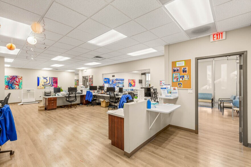 More Photos Of 2601 N Tenaya Way, Las Vegas Office For Sale