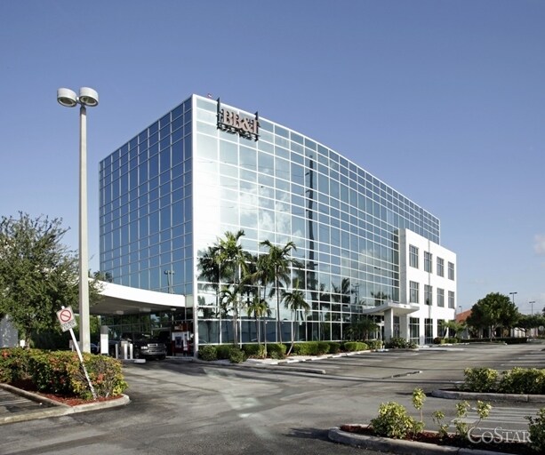 More Photos Of 2500 NW 107th Ave, Miami Office For Sale