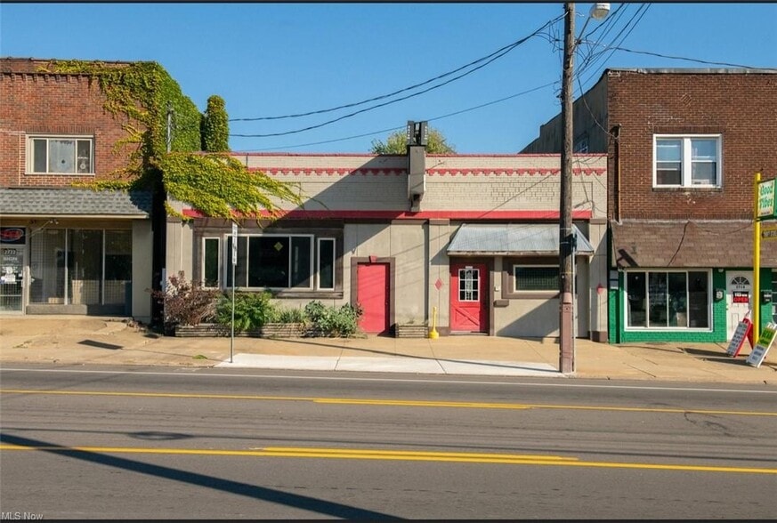 More Photos Of 2716 Mahoning Ave, Youngstown Restaurant For Sale