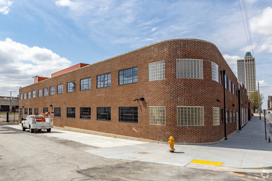 Primary Photo Of 600-624 E 4th St, Tulsa Office For Lease