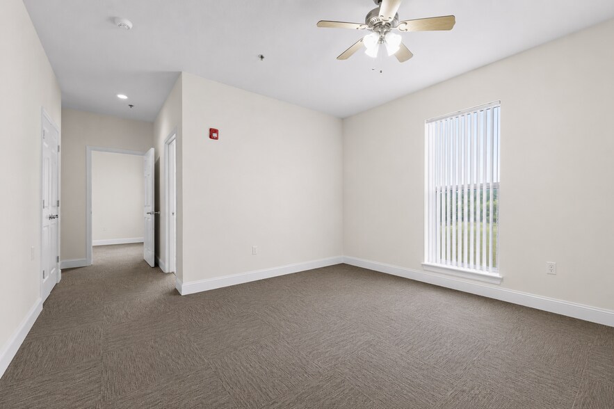 More Photos Of 419 Pin Hook Rd, Spring City Assisted Living For Sale