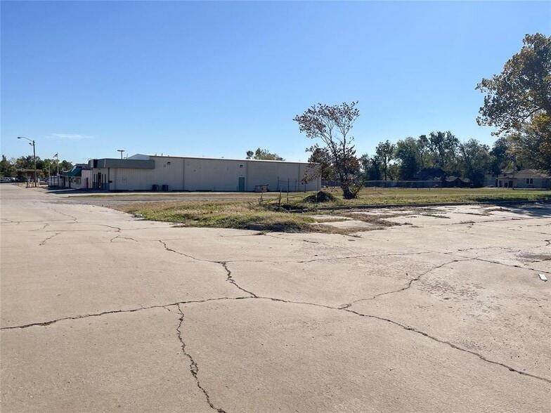 More Photos Of 623 Kickapoo Spur St, Shawnee Land For Sale