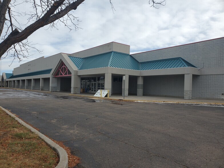 More Photos Of 2400 W 29th St, Greeley General Retail For Lease