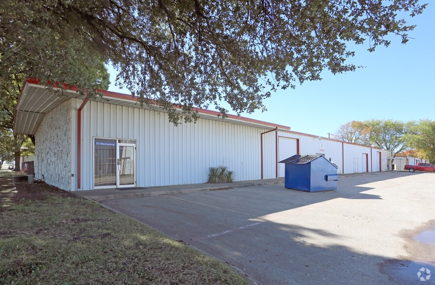 More Photos Of 1013 S IH 45, Hutchins Unknown For Lease