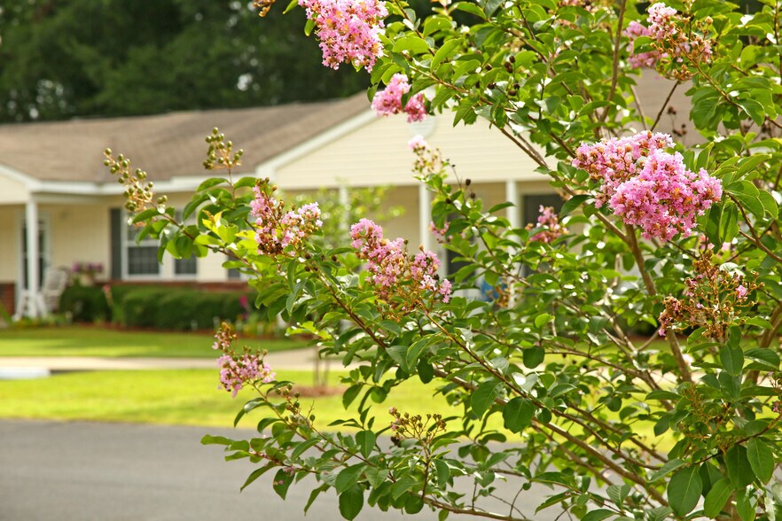 More Photos Of 1601 Radium Springs Rd, Albany Apartments For Sale