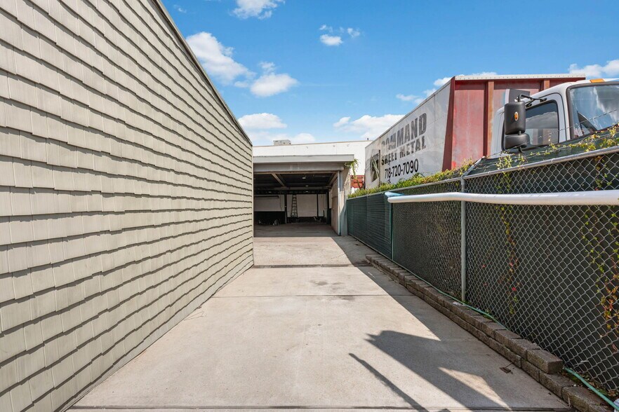 More Photos Of 1947-1949 Richmond Ter, Staten Island Industrial For Sale